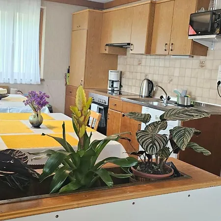 Lara Apartment